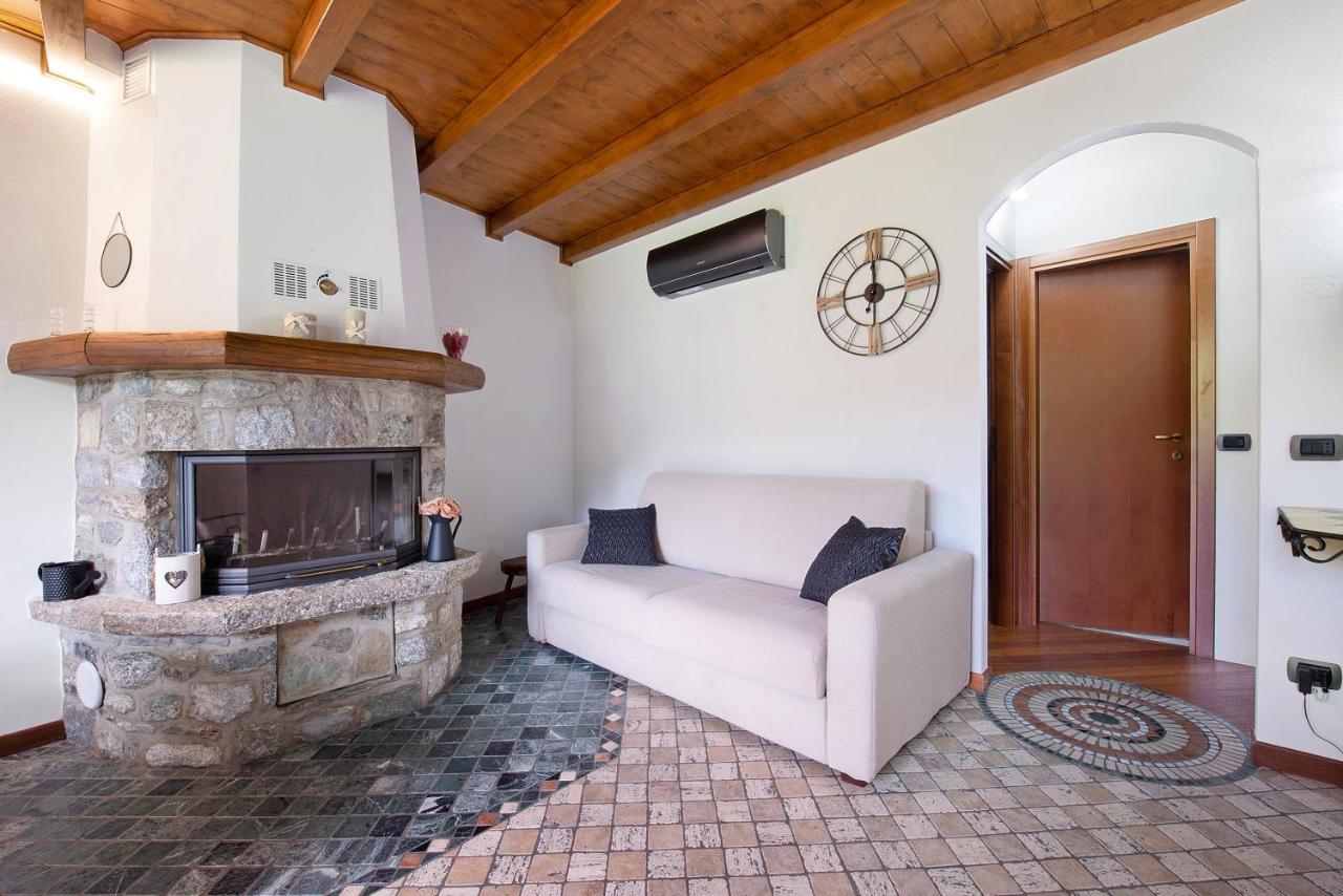 Farmhouse Of Grandfather Chek Villa Bellagio Esterno foto